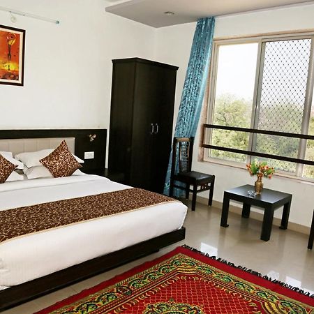 Narayans Leela Inn Udaipur Exterior photo